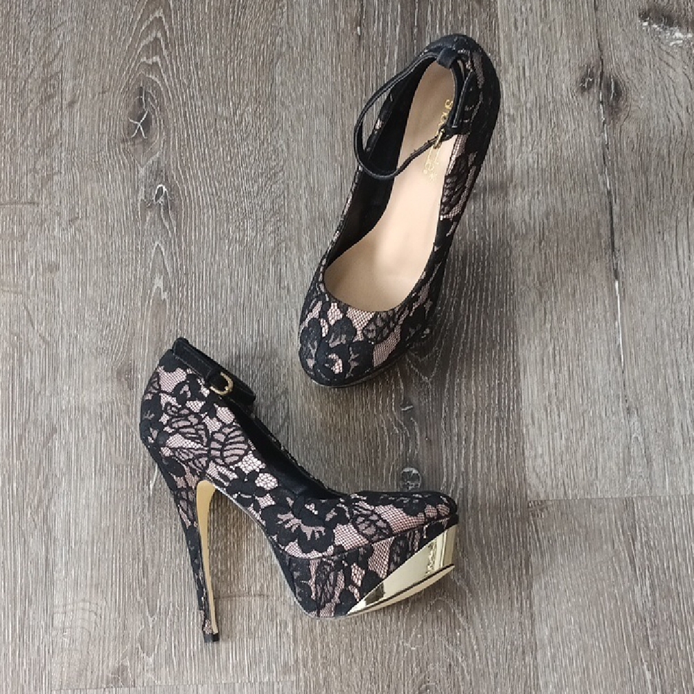 Shoedazzle unique Black Lace 9.5m